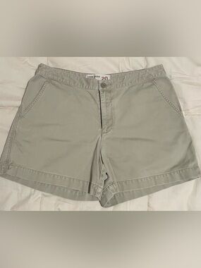 Eddie Bauer Women's outdoor outfitters 100% Cotton Shorts